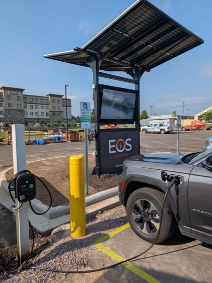EV charger at Wisconsin Hotel