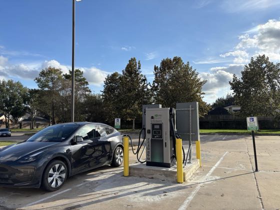 EV charger at Da Vinci Ristorante Italiano