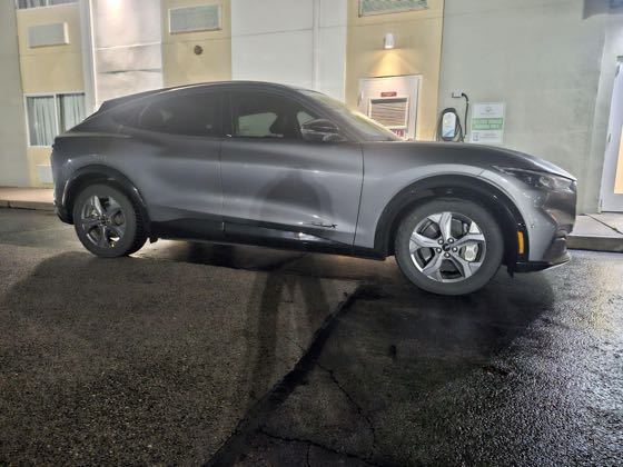 EV charger at Best Western Toledo South Maumee