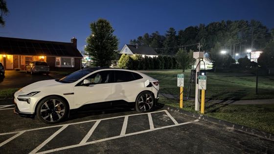 EV charger at Yankee Inn