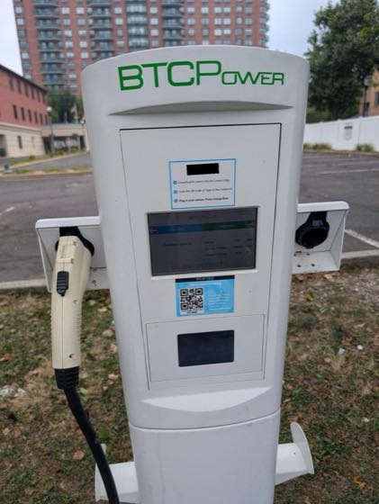 EV charger at Edgewater Municipal Lot (915 River Rd @ Hilliard Ave)
