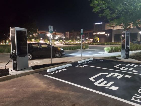 EV charger at Staten Island Mall - Richmond Ave Entrance