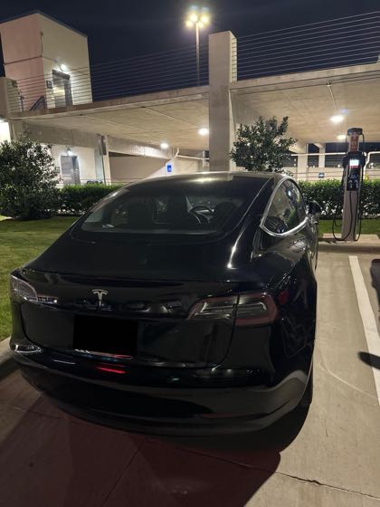 EV charger at Hampton Inn & Suites