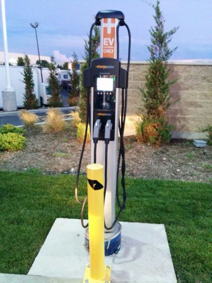 EV charger at Shell / Dunkin'