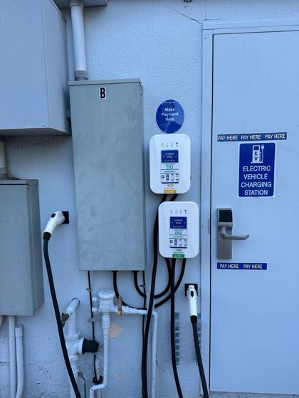 EV charger at Avenue Inn