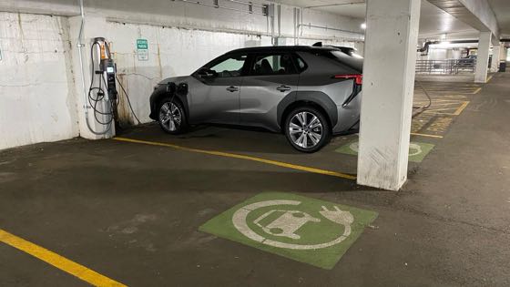 EV charger at 500 Park Blvd Building
