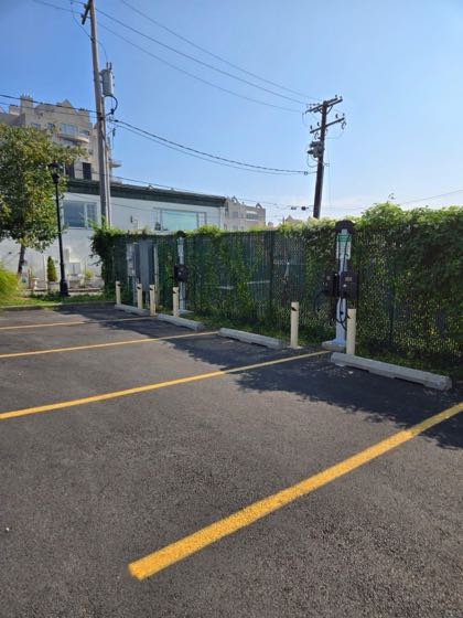 EV charger at Rockland Style Marina