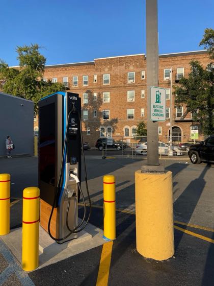 EV charger at Stop & Shop