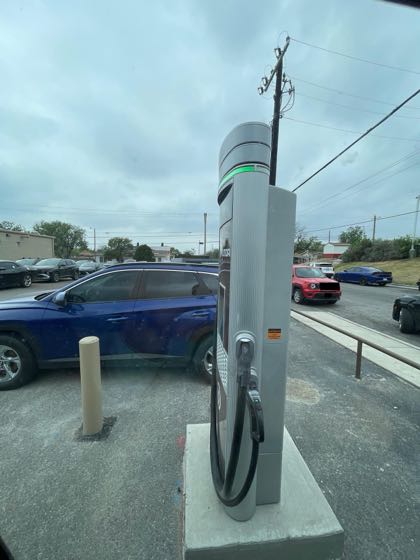 EV charger at Hyundai Del Rio