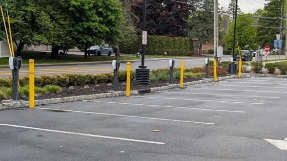 EV charger at CVS Pharmacy & Seasons/Churraako