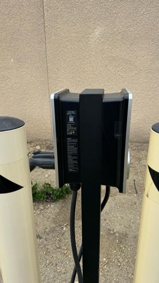 EV charger at Grand Hyatt Indian Wells Resort (1)